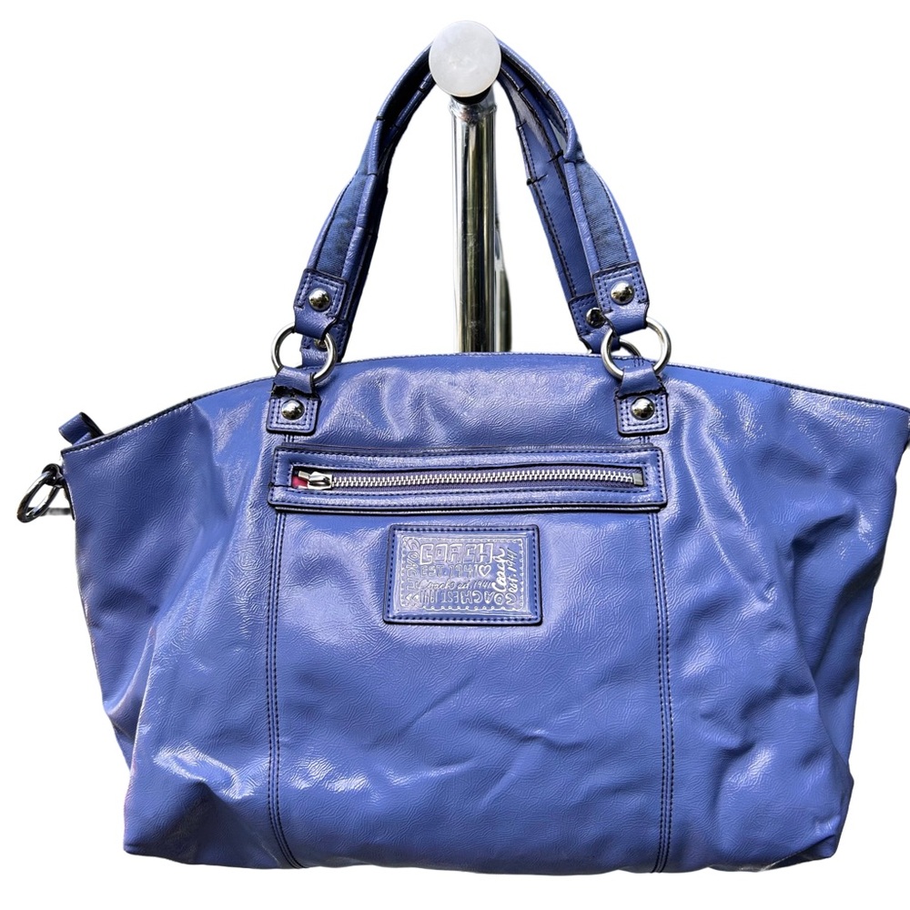Coach Daisy Poppy Liquid Gloss
Shoulder Bag Periwinkle Blue Patent Leather